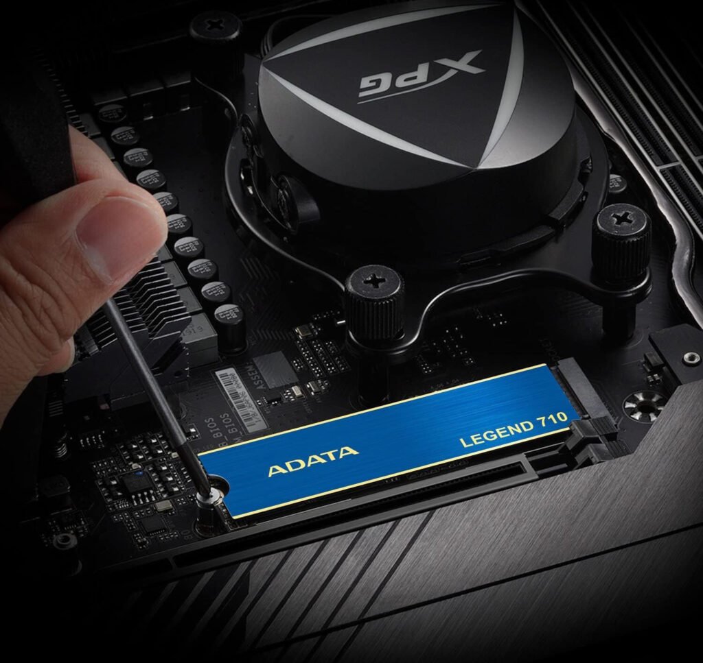 ADATA Disque Dur SSD Interne Adata Legend 710 512Go M.2 2400Mo/s NVMe 