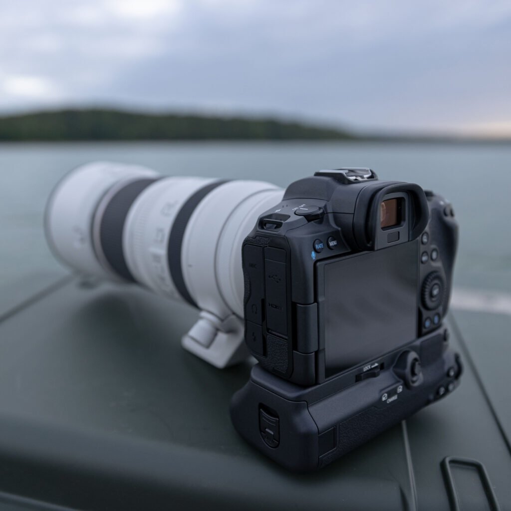 Appareil photo hybride Canon EOS R5 + objectif RF 24-105 mm F4L IS USM 4147C016AA